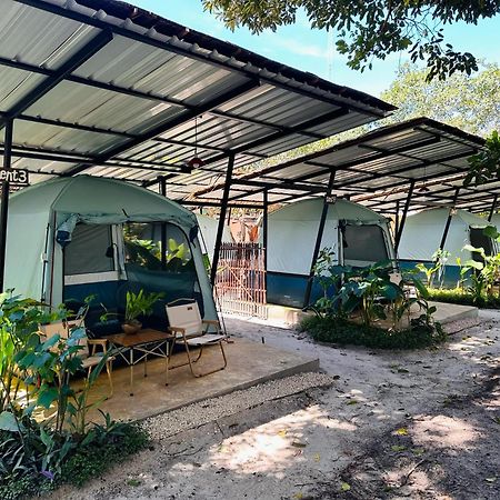 Tropical Hostel Koh Phayam Extérieur photo