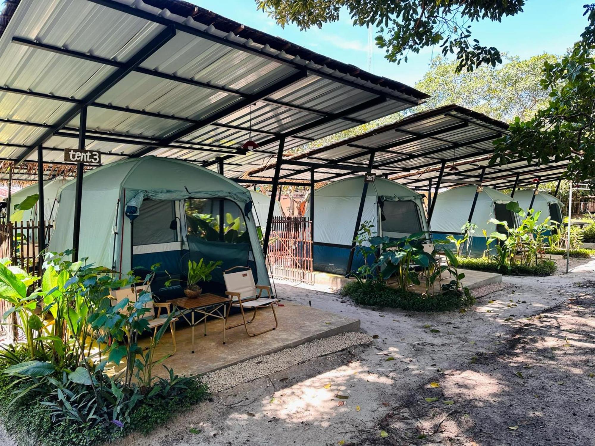 Tropical Hostel Koh Phayam Extérieur photo